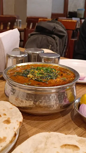 maincourse-HotelMavala-Grobizz.in-8