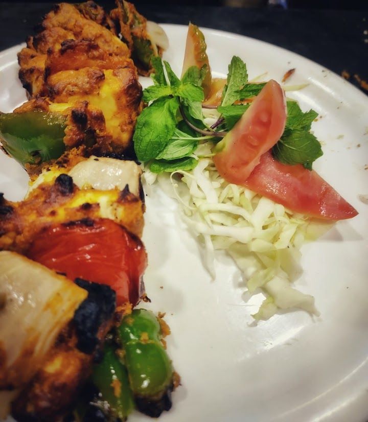 foodoverview-sandysguruhotelpeshwa-grobizz.in-4